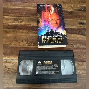 1997 STAR TREK FIRST CONTACT MOVIE VHS TAPE